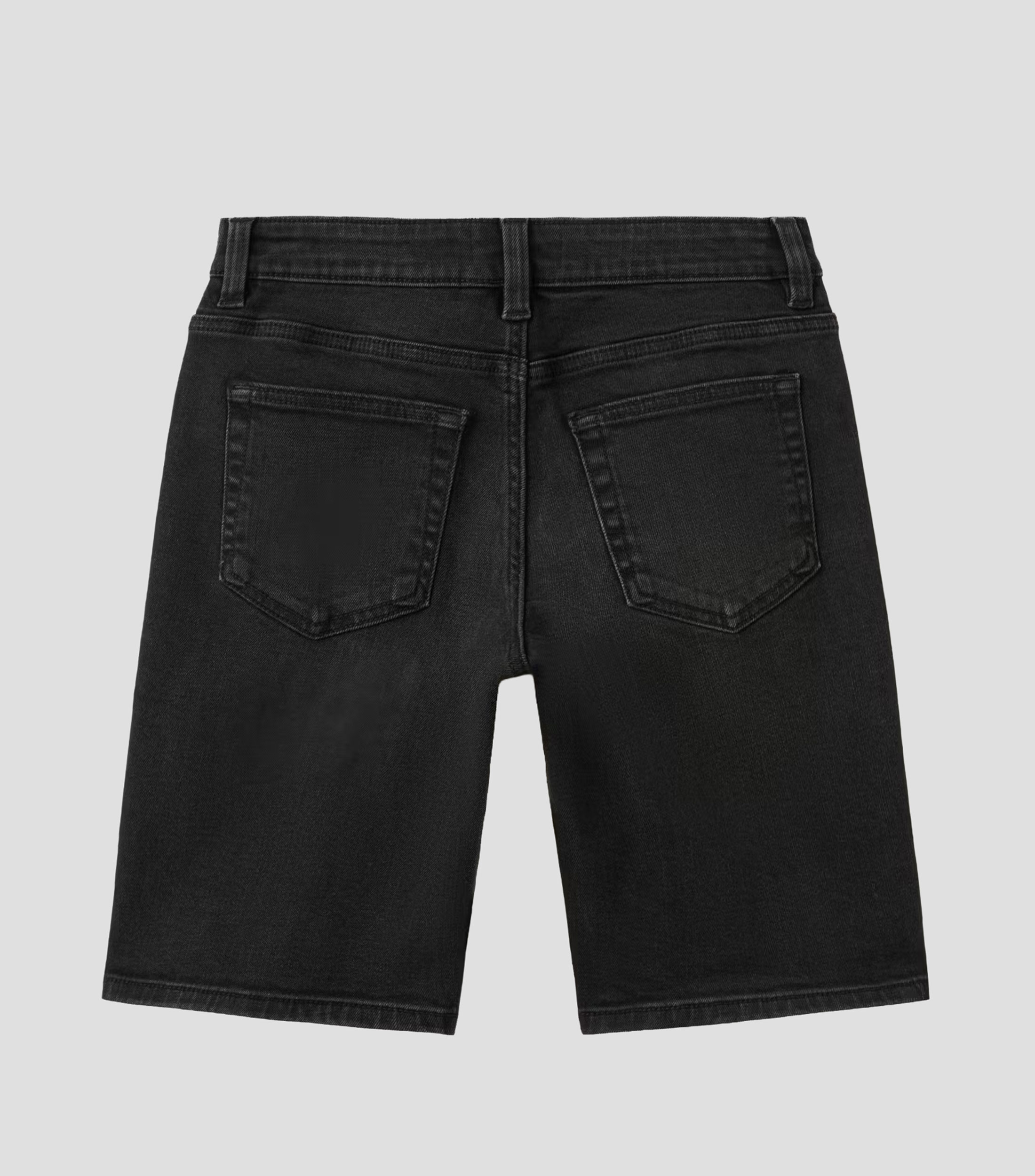 Bermuda diseño sólido Niño